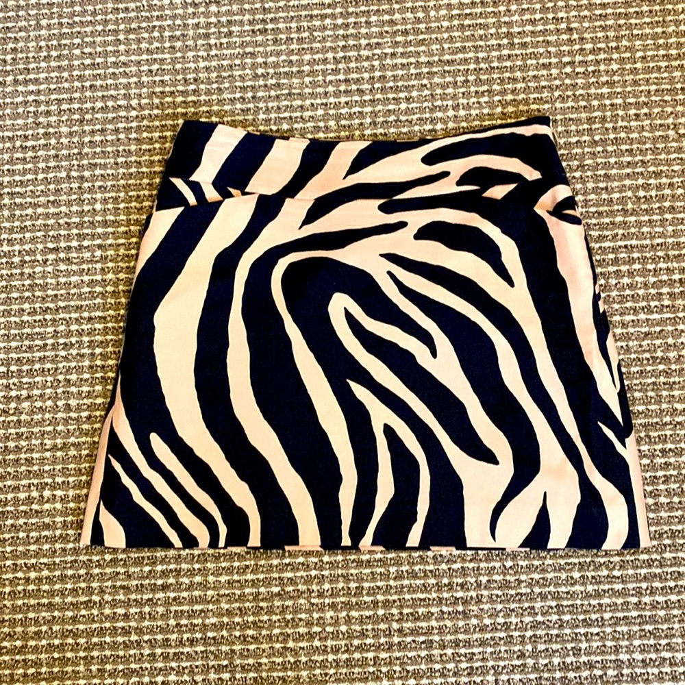 Size 6 Ann Taylor Loft Tiger Print Mini Skirt